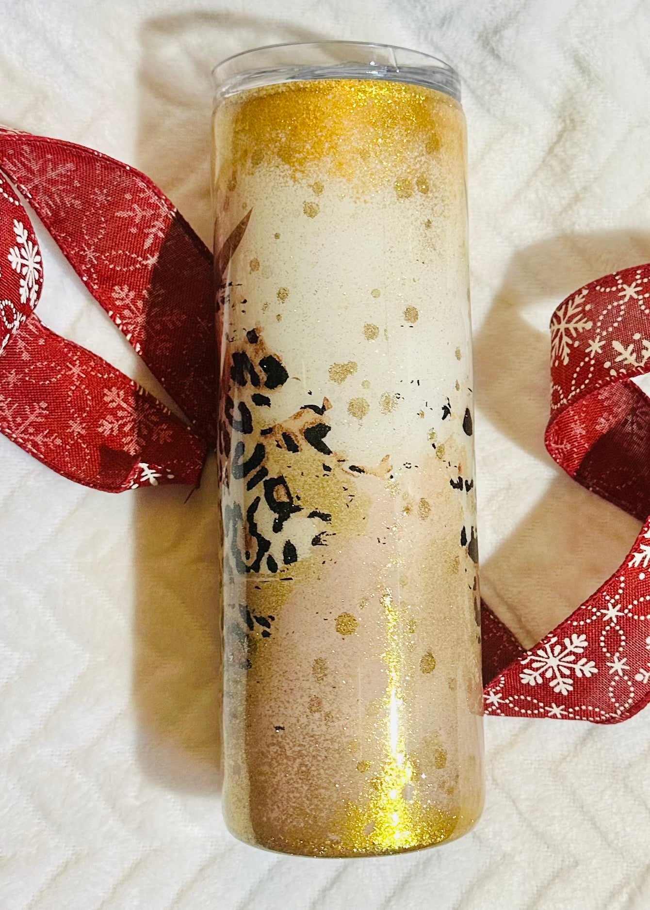 24) Gold Highland Cow Tumbler