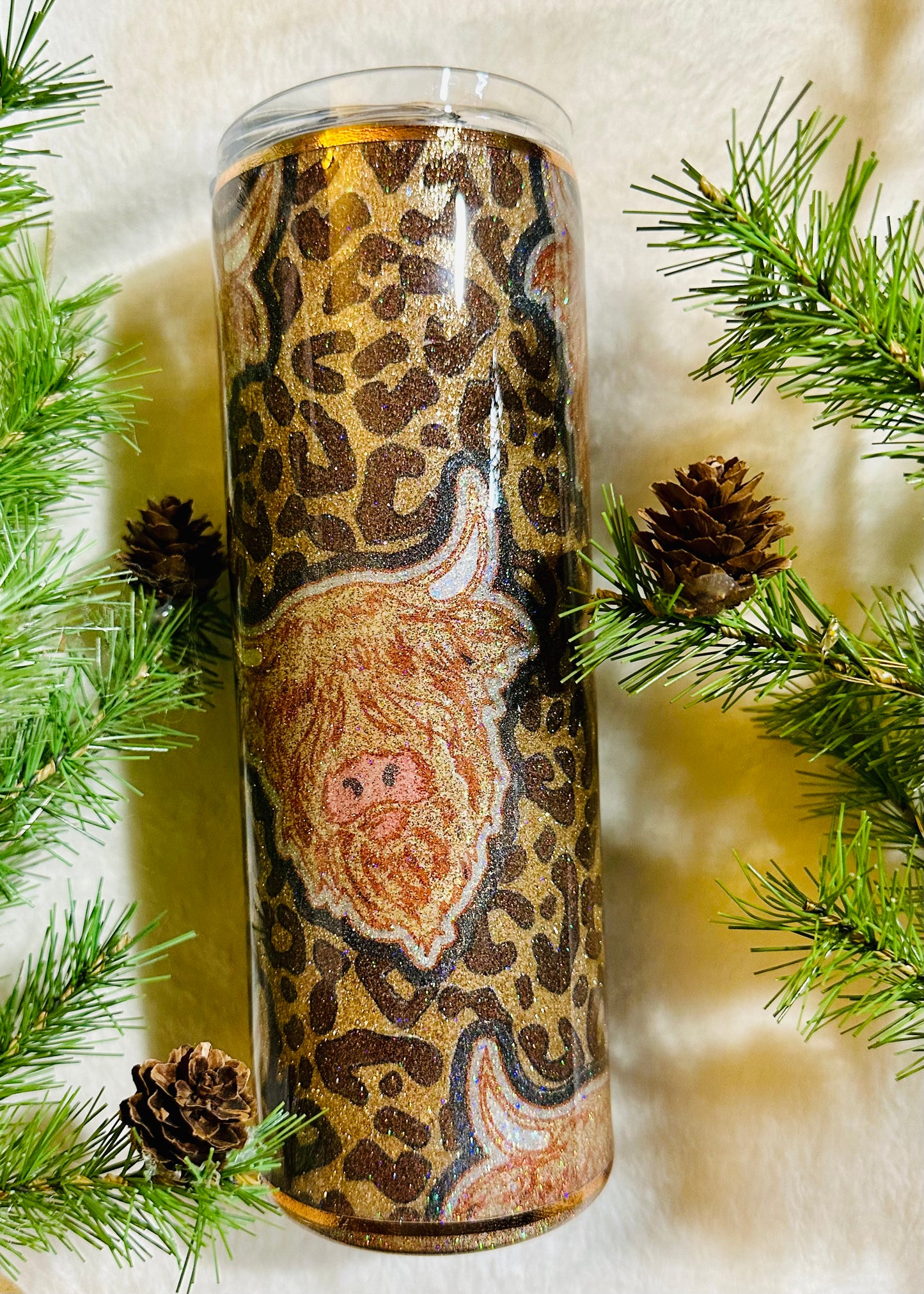 19) Glitter Burst Highland and leopard