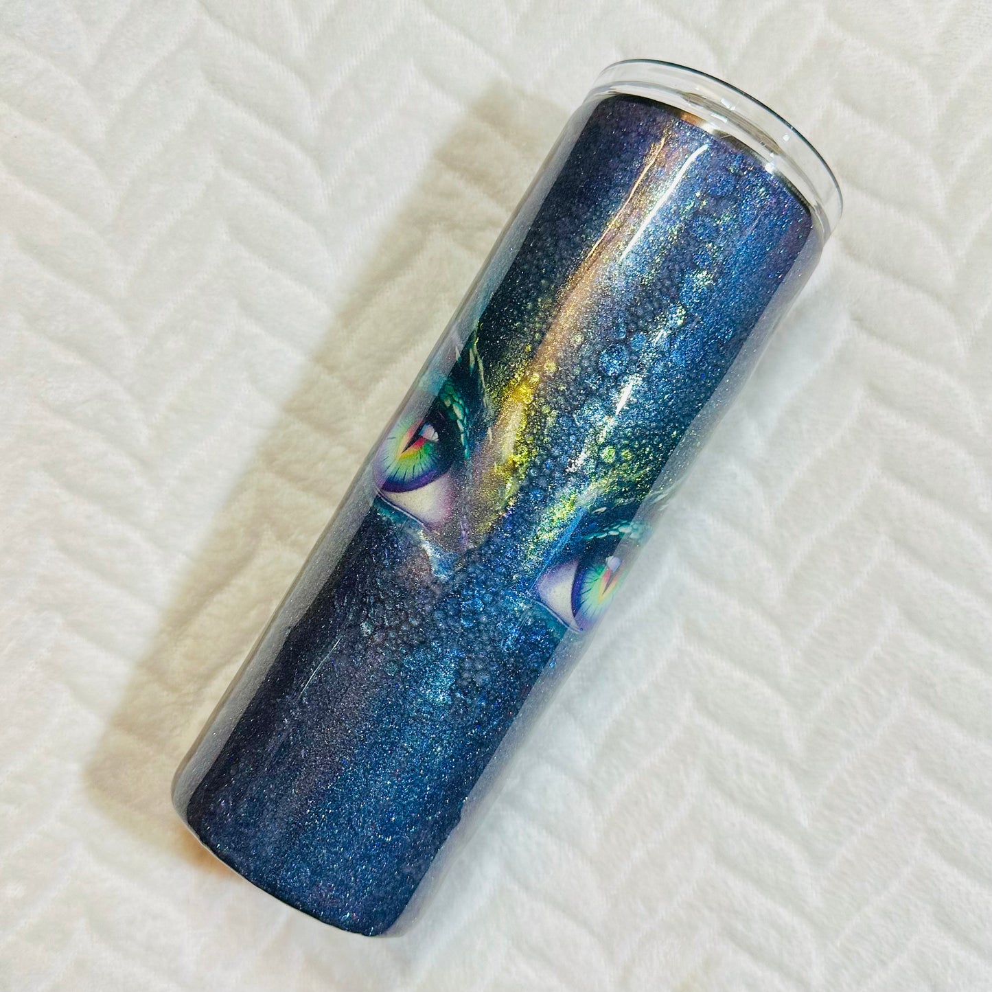 44) Dragon cup 20 oz